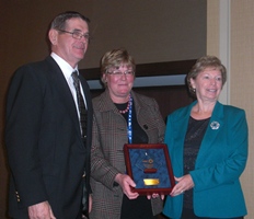 ASI_EnvironmentalStewardship_AwardWinners_L-R_FrancisSteffee_MargaretSoulenHinson_ShirleySteefee_Ohio_web