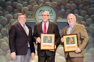Illinois soybean leaders recognized during Commodity Classic.