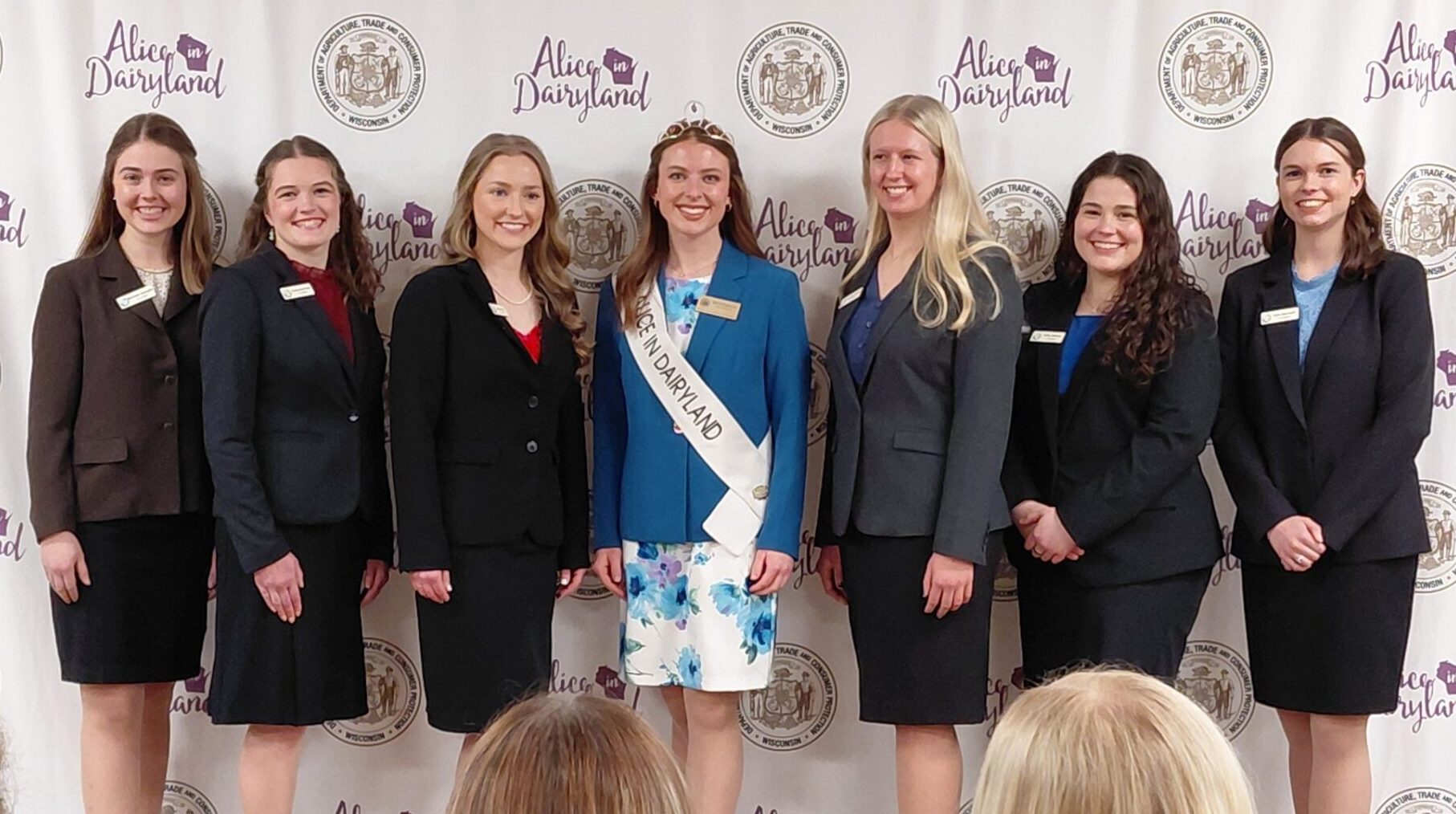 Объявлены финалистки конкурса «Элис в Молочной Стране»