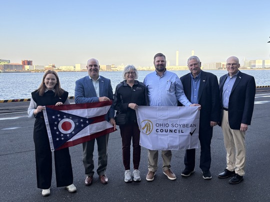 Vietnam signs MOU with Ohio farmers to help expand U.S. soybean exports 