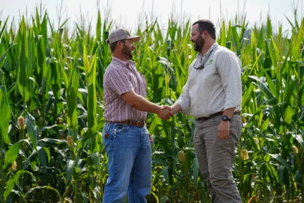 Alabama farmer improving nutrient use efficiency by utilizing 4R nutrient stewardship practices